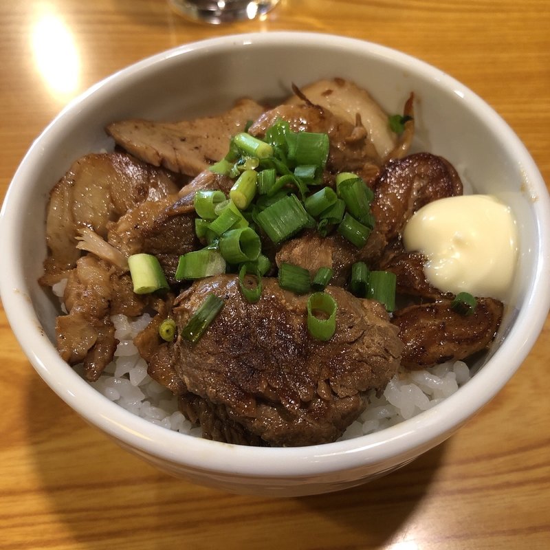 チャーシューめし(上を向いていこう )