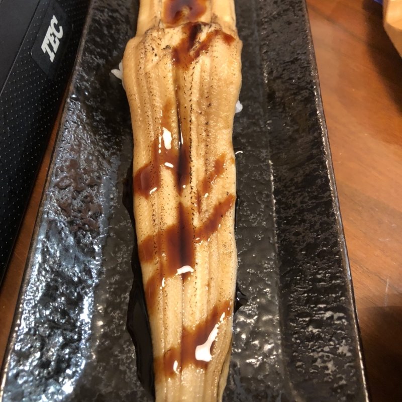 穴子一本にぎり(沼津 魚がし鮨 丸ビル店)