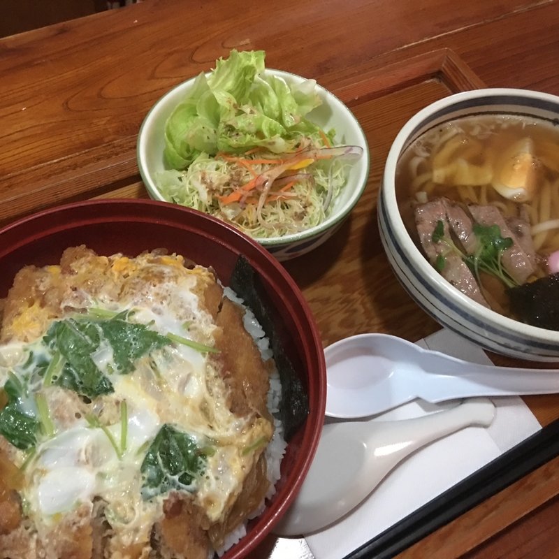 かつ玉丼スピリ(レストラン こかげ )