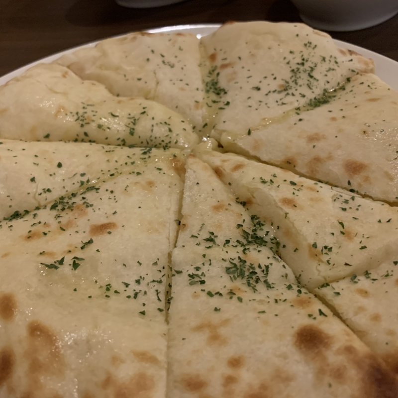 チーズナン(デリーハイト)