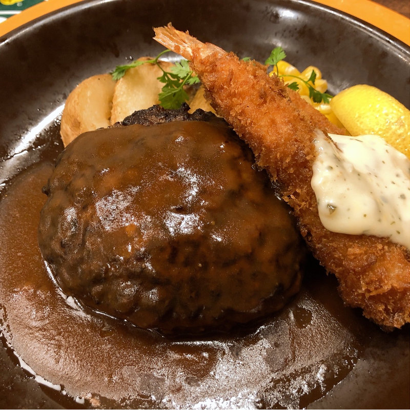 豪州産タスマニアビーフ100％ハンバーグ＆海老フライ＜デミグラスソース＞(ジョナサン 水道橋店)