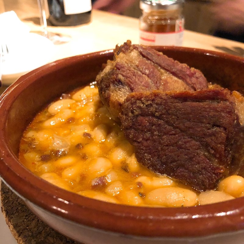 イベリコ豚のコンフィ(Wine Stand Carpeino)