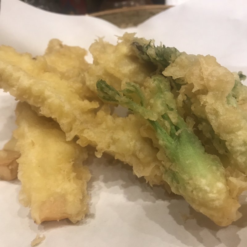 タラの芽とエリンギの天婦羅(玉寿司 )