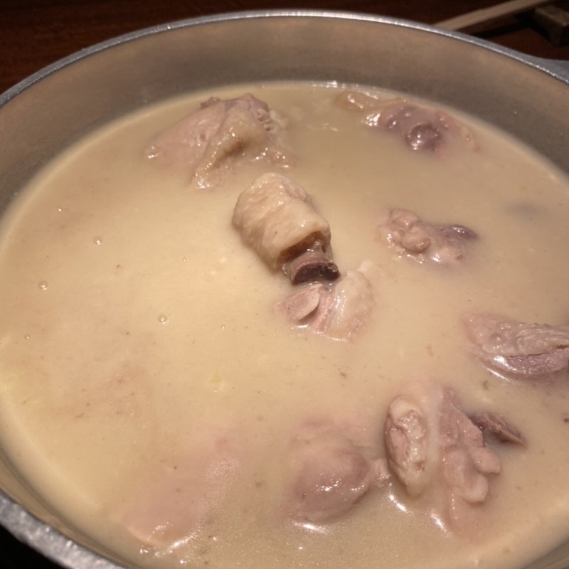 博多水炊き(水炊き・焼酎 丸の内若どり)