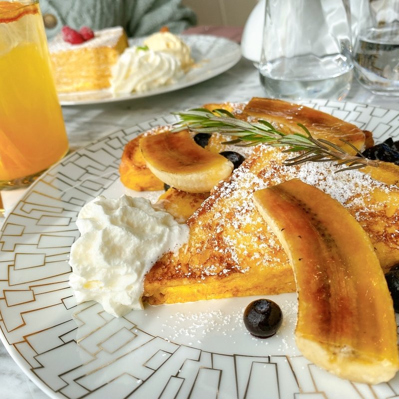 バナナフレンチトースト(Salon de Louis Jewelry Cafe)