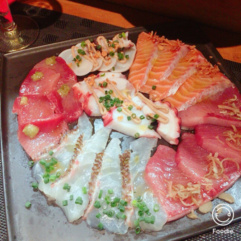 海の幸カルパッチョ(びすとろ UOKIN ボン・ポテ)