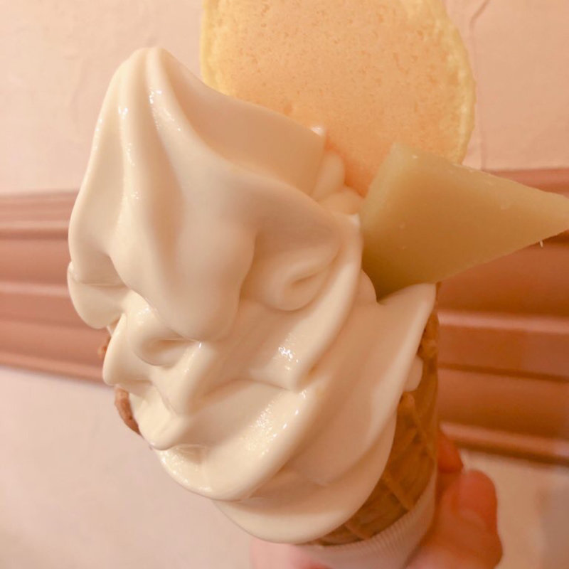 芋ようかんソフトクリーム(舟和 仲見世3号店 )