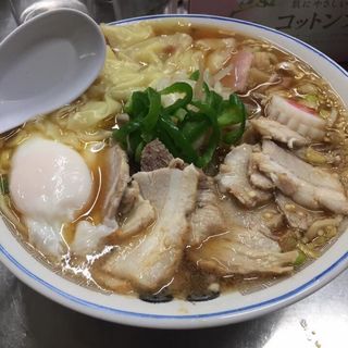 五目チャーシューワンタン麺(中華そばみたか)