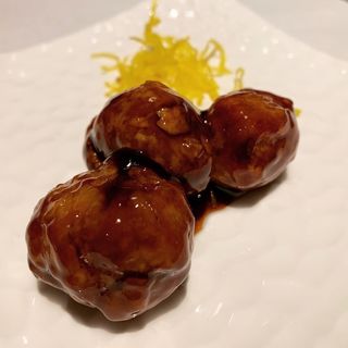 黒酢の酢豚(中国飯店 六本木店)