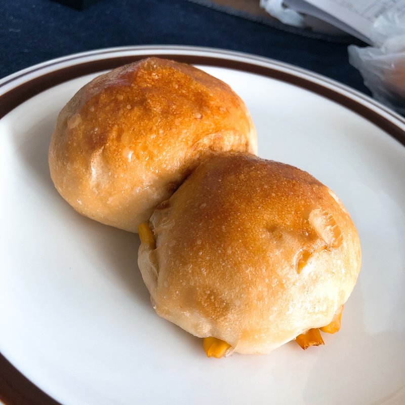 すっこいコーンパン(ブーランジェリ エクラン)