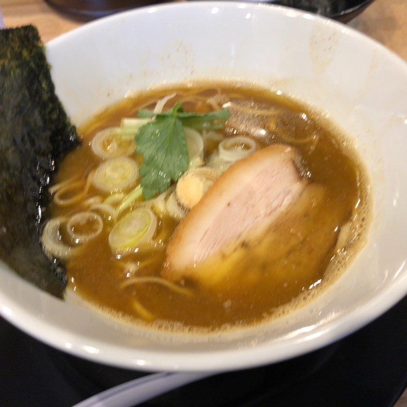 煮干し醤油そば(ラーメン 玉出)