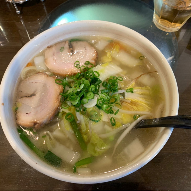 やさい塩ラーメン(ラーメン＆food’s bar Saika （彩華 らーめんあんどふーずばー さいか）)