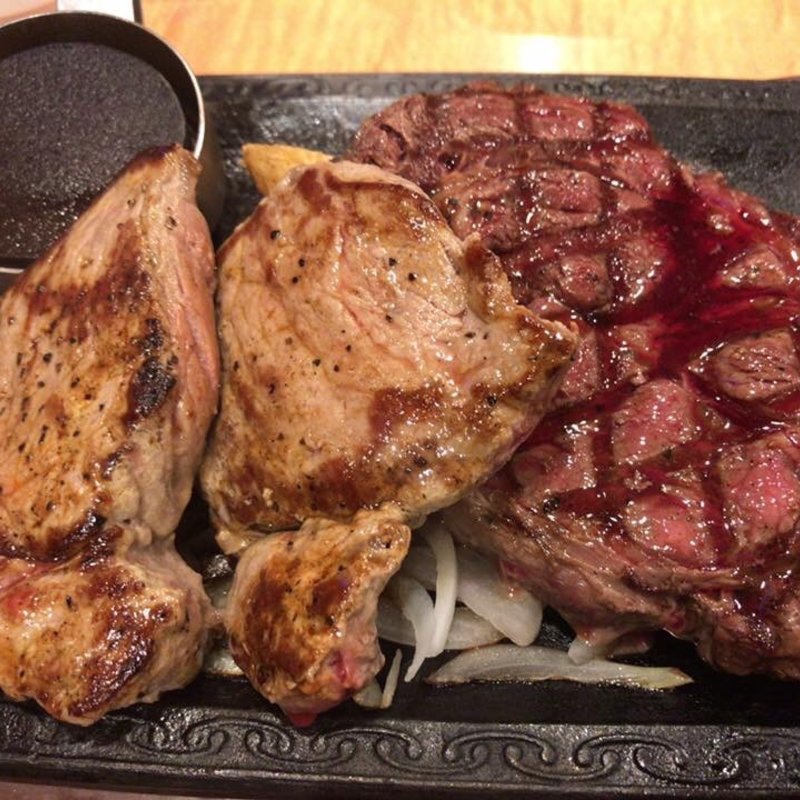 熟成赤身ログステーキ＆厚切りサーロインステーキ(ステーキガスト 東仙台店 )