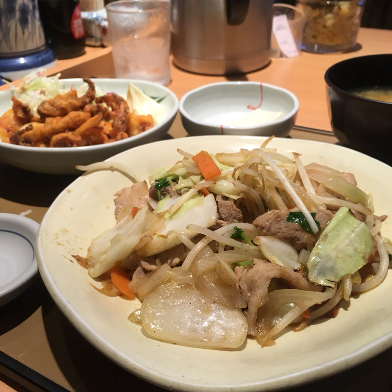 肉野菜炒め定食(やよい軒 新宿御苑店)