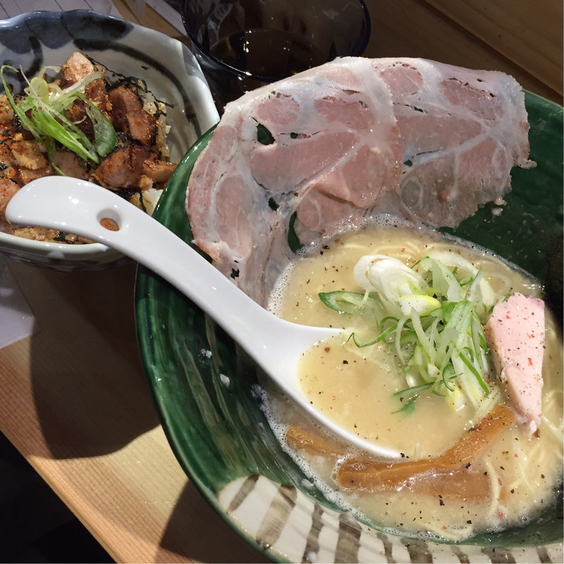 ラーメン濃いめ(座王 ZAOH)