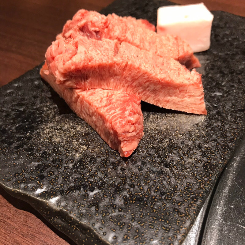 厚切りタン(板前焼肉 一笑 北新地店)