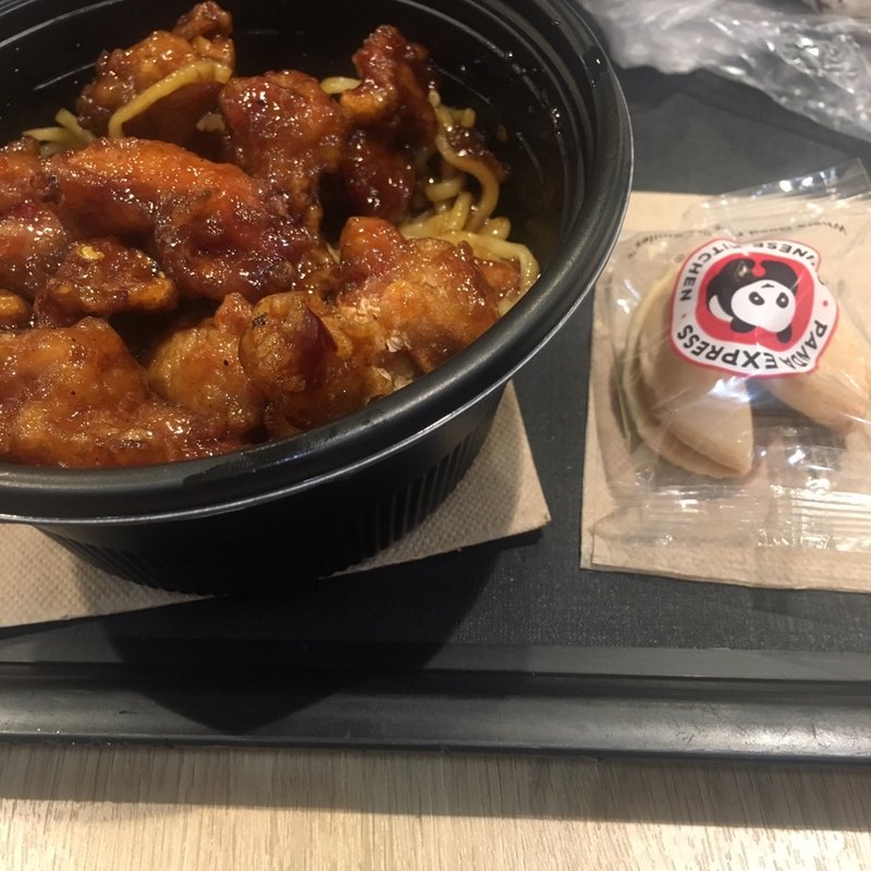 オレンジチキンと炒麺(パンダエクスプレス)
