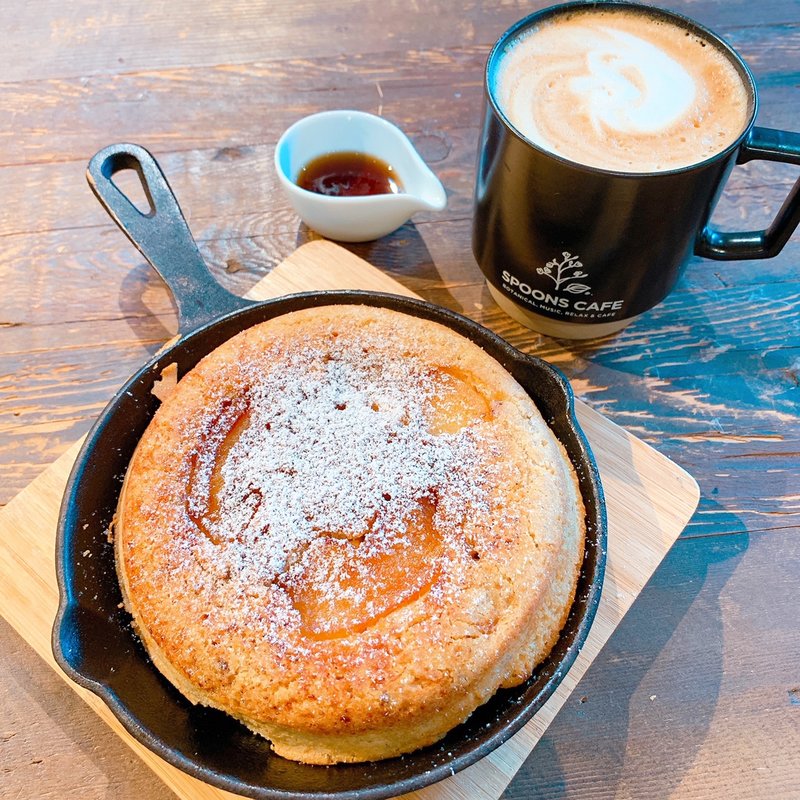 焼きりんごと米粉のフライパンケーキ(スプーンビル 天王寺 （SPOONBILL）)
