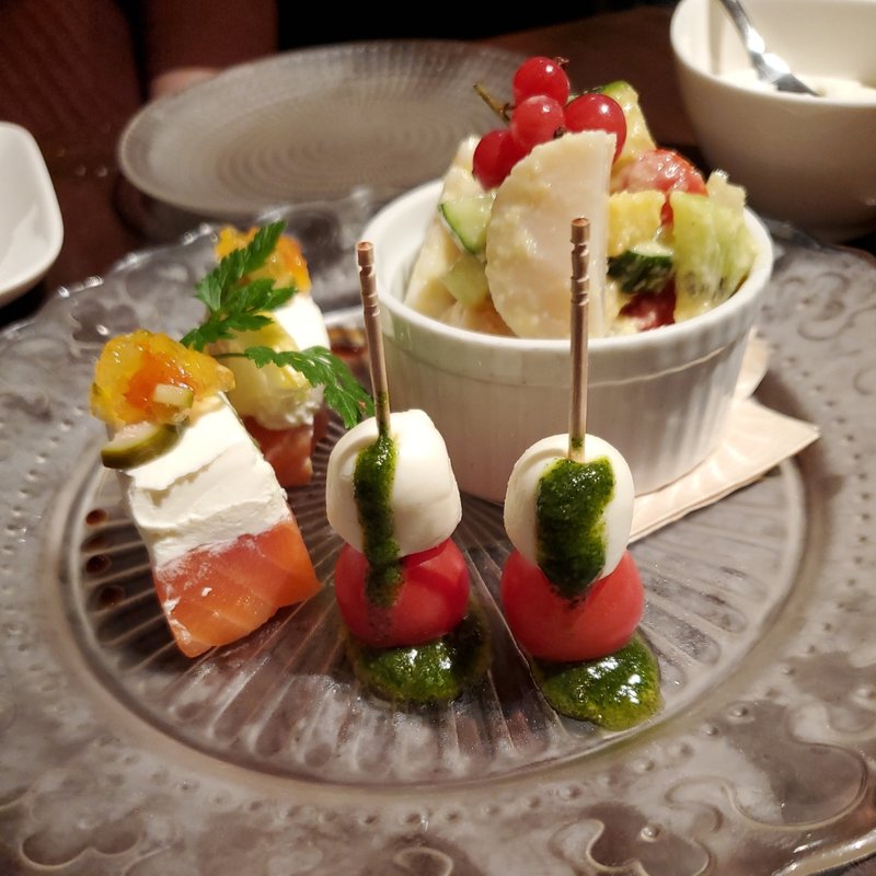 本日の一皿～3種盛合せ～(Bistro Roven 三田（ビストロローブン三田）)