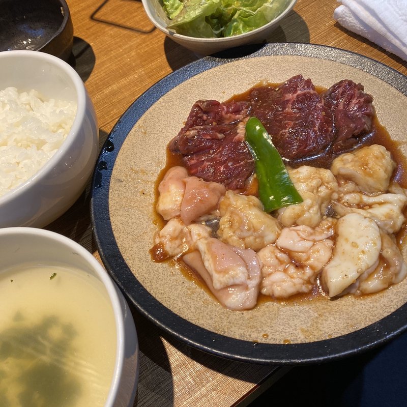 牛ホルモンランチ(元気家)