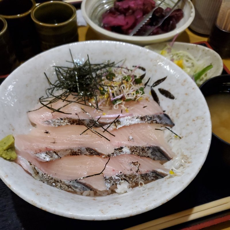寒鰆の炙り丼(銀座船形 大手町)