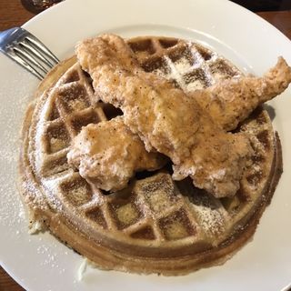 Chicken and Waffles(Soul Food House)