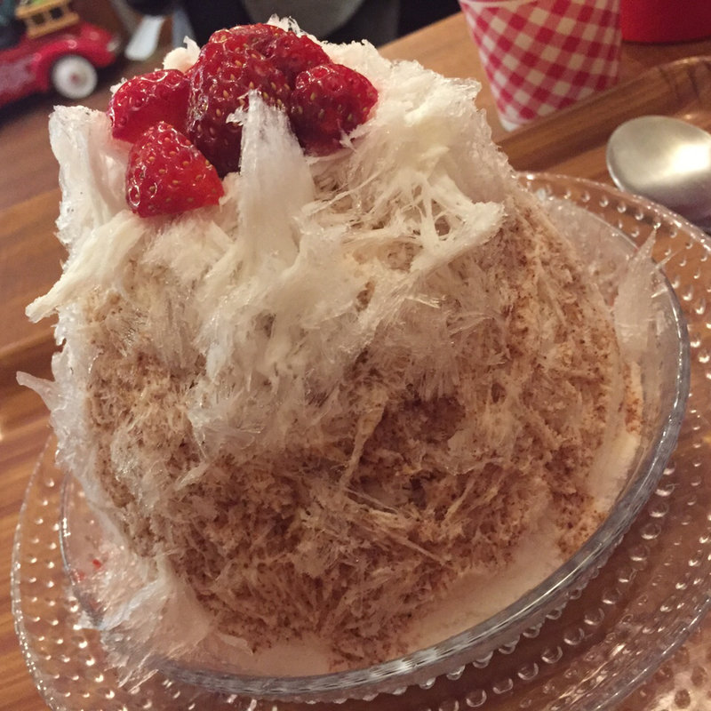 いちごとピーカンナッツみるく(Sサイズ)(ハチク （HACHIKU）)