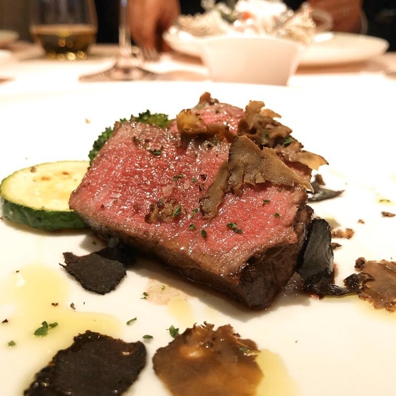黒毛和牛フィレ肉(CUCINA ITALIANA ＆ BAR SFIDA)