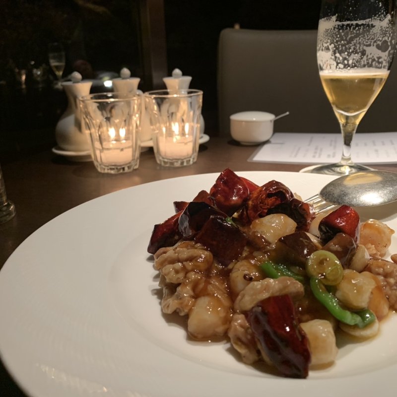 イタヤ貝柱とクルミの赤唐辛子炒め(四川)