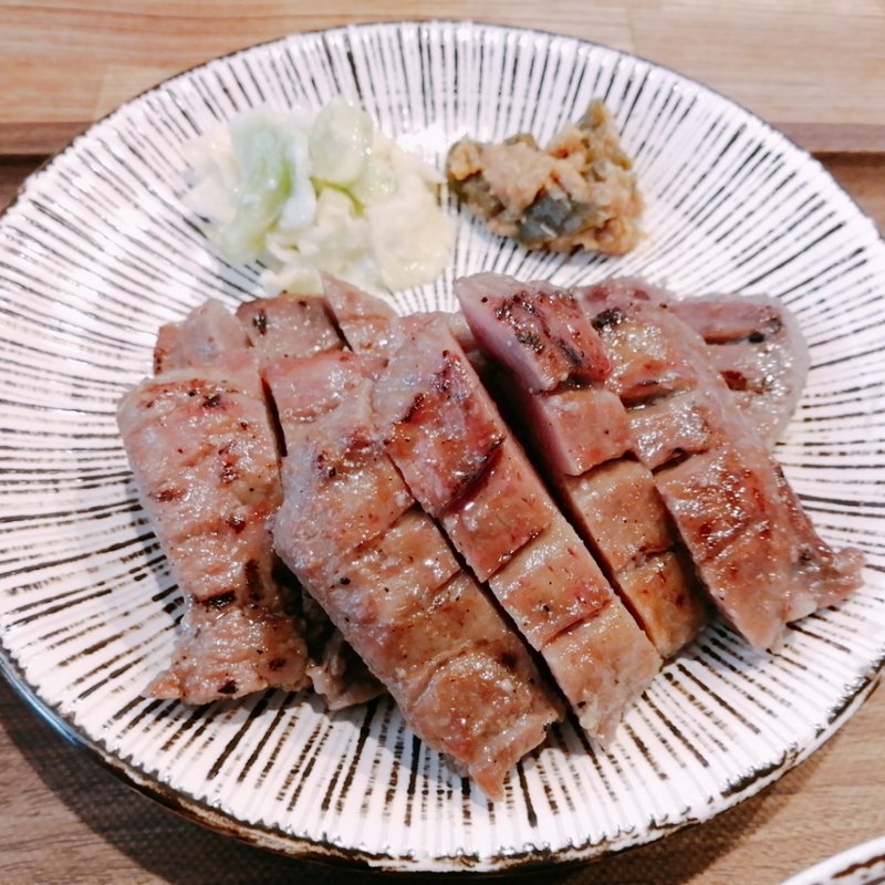 牛たん定食(牛たん満月)