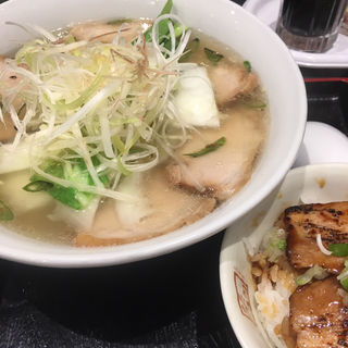 青唐うま塩ラーメン(喜多方ラーメン坂内 内幸町ガード下店)