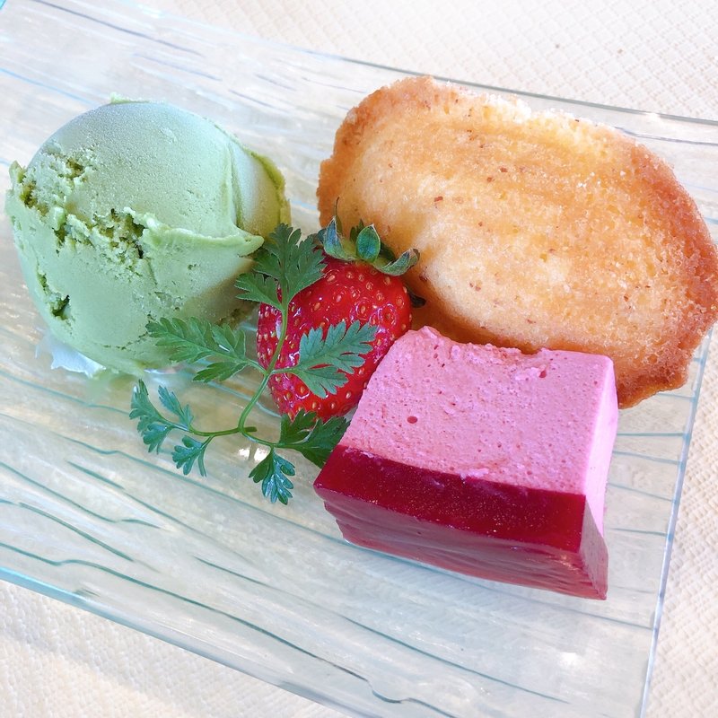 渚のコース　（デザートとお飲み物）(ステーキハウス秀)