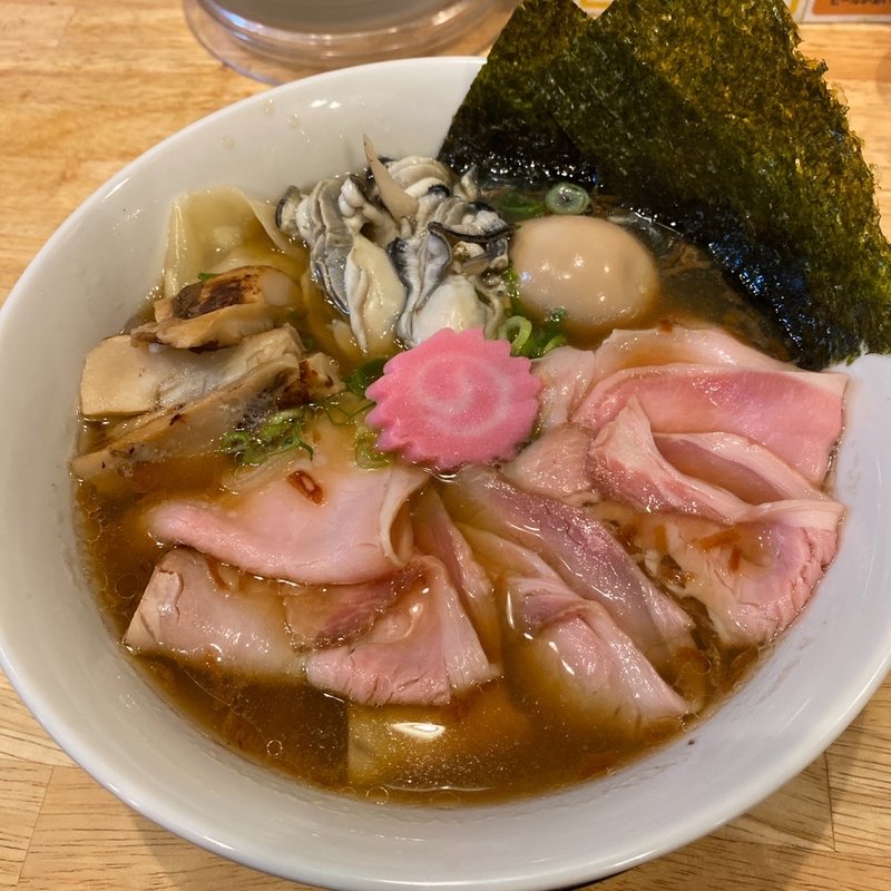 牡蠣と松茸の中華そば (デラックス)(福島壱麺 （イチメン）)