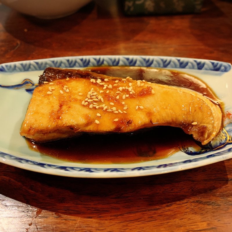 ぶりの照り焼き(メシ酒場 鈴木ちゃん)