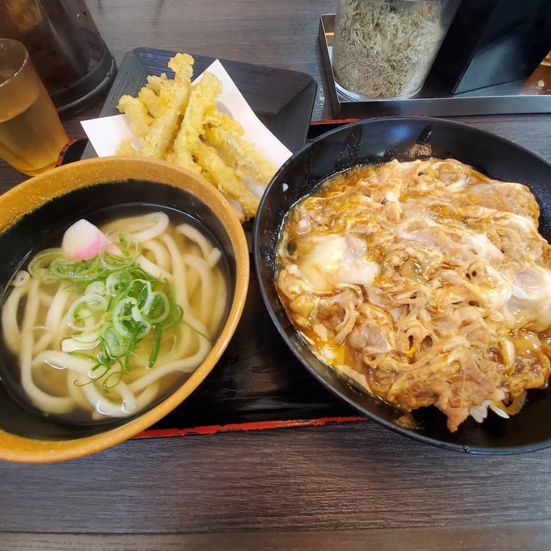 親子丼セット ごぼう天トッピング(資さんうどん 空港通店)