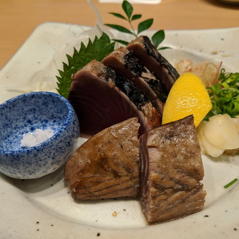 土佐名物　かつお藁焼き(お魚総本家 池袋西口店)