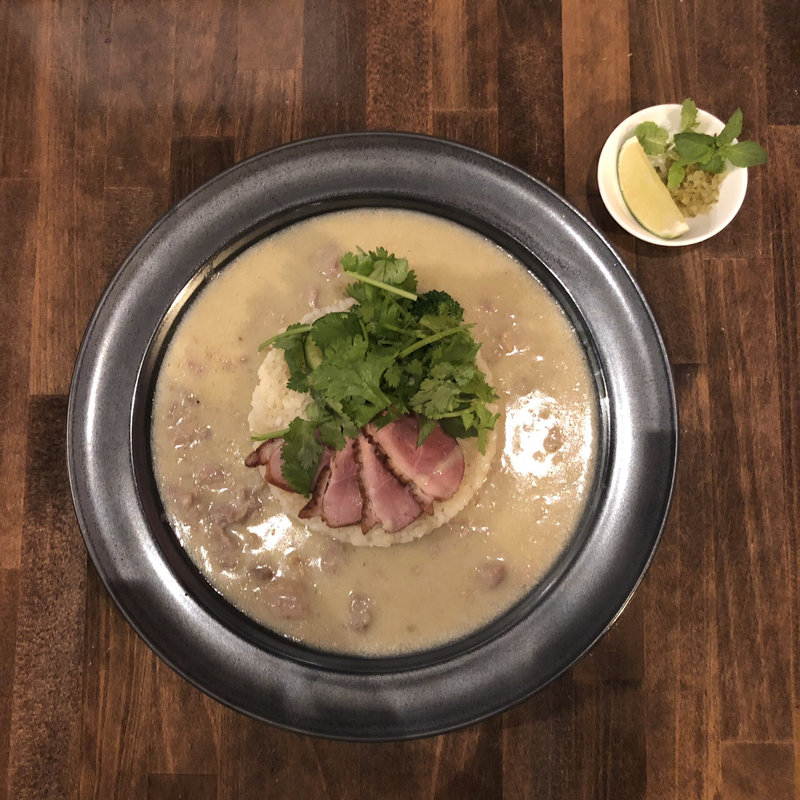 鴨とパクチーホワイトカレー(熟成肉&wine ビストロ29)