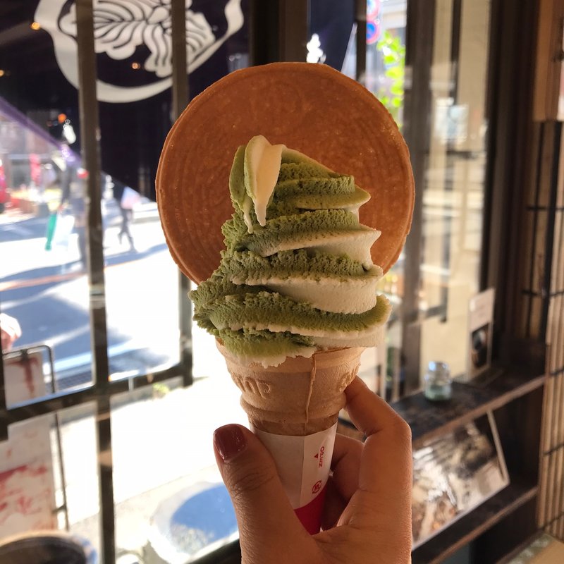 湯せんぺいソフト(遠江屋 （トオトウミヤ）)