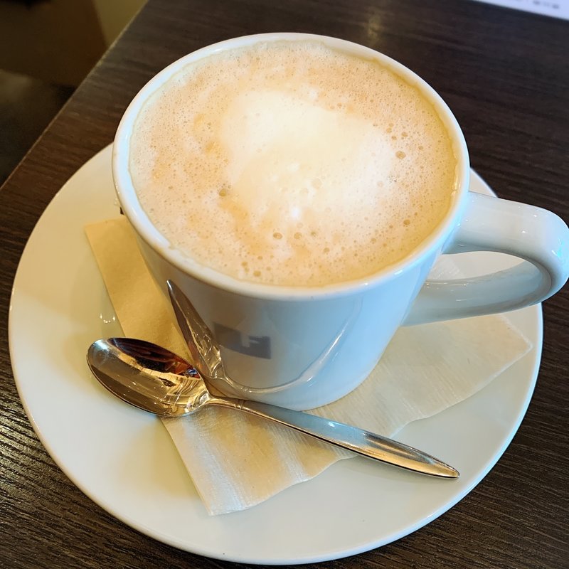 カフェ・ラテ(FRAMES)