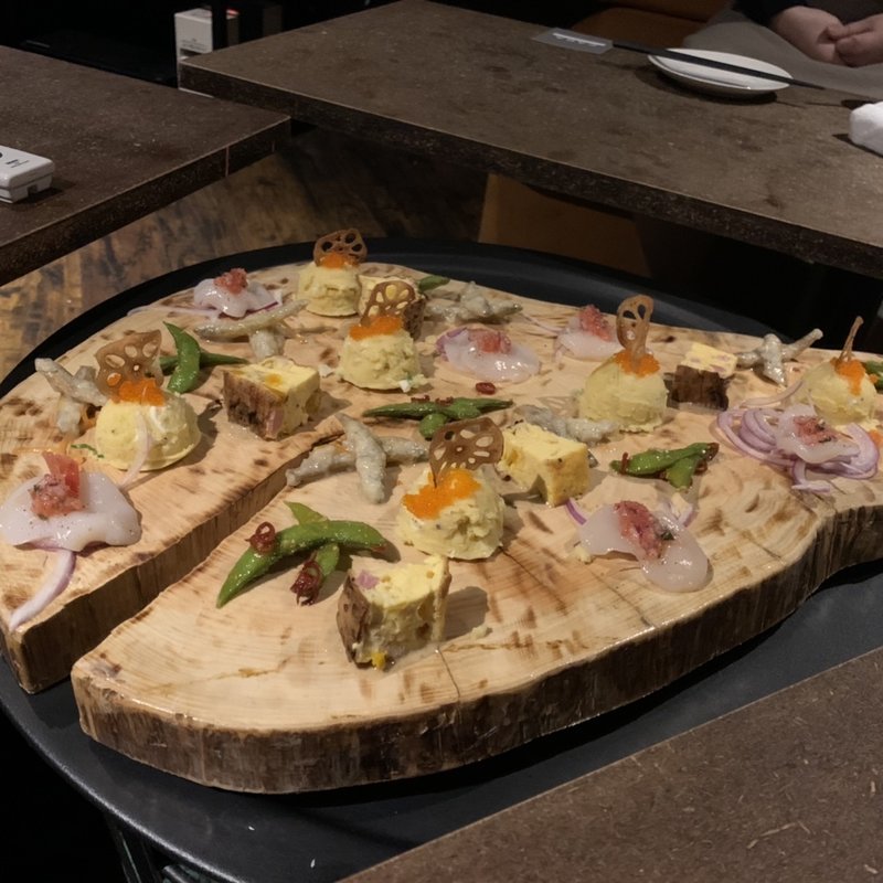 前菜(チーズタッカルビ × 個室 CADA)