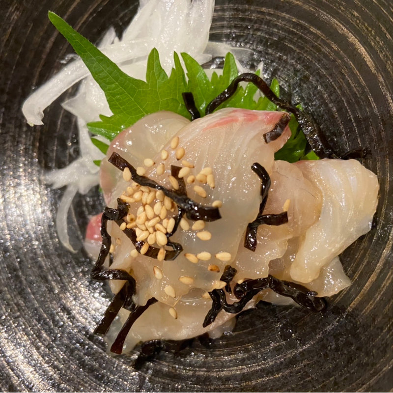 タイ塩こんぶ(煮込み酒屋 Σ)