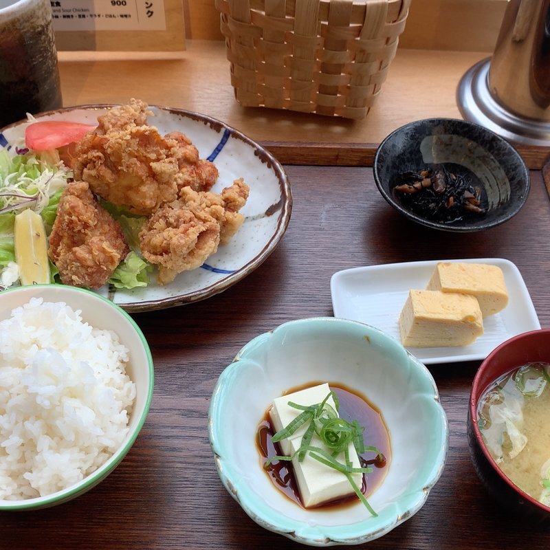 唐揚げ定食(今泉キッチン)