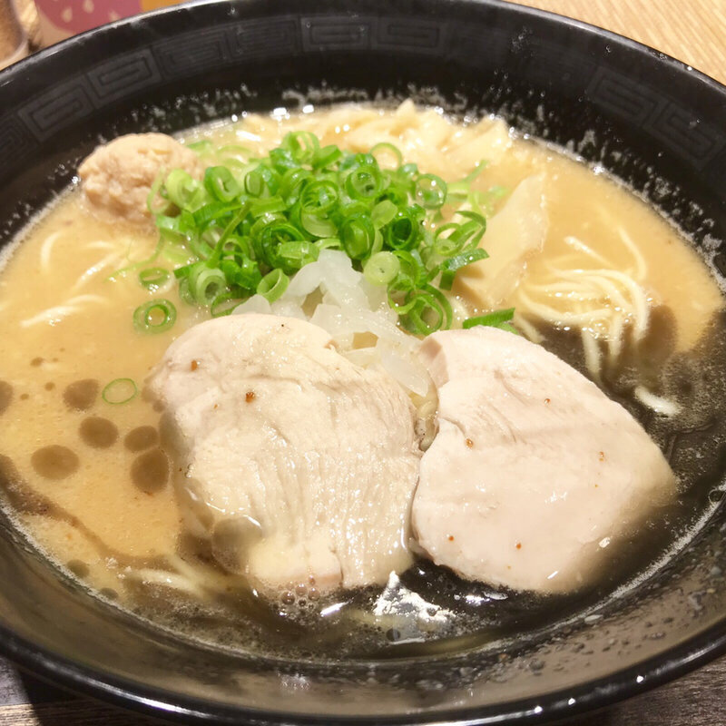 焦がしニンニク鶏白湯そば(麺匠 黒春晴)