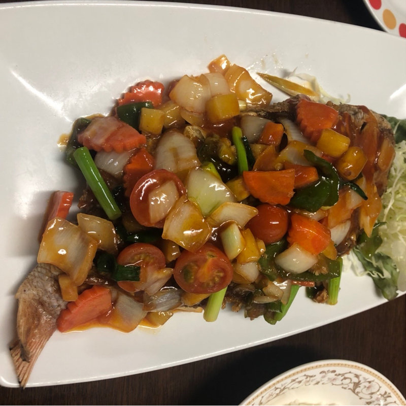プラーサムロット　魚の甘辛酸っぱ炒め(タイ ヤ タイ)
