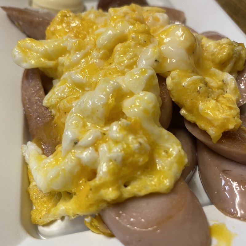 ウインナー炒め(居酒屋 ○月)