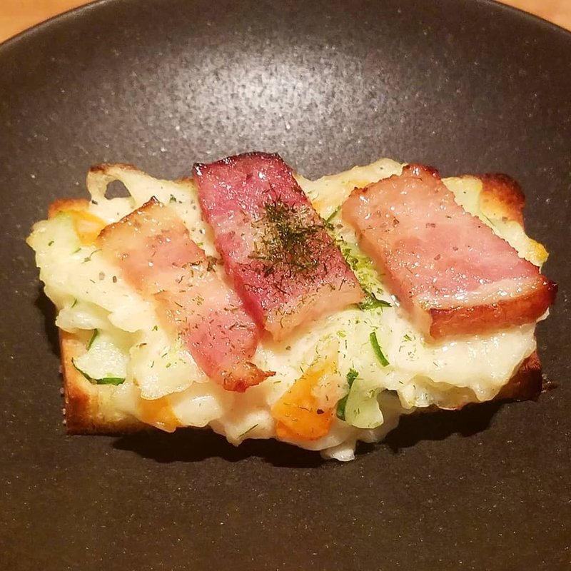 ポテサラトースト(酒 秀治郎)