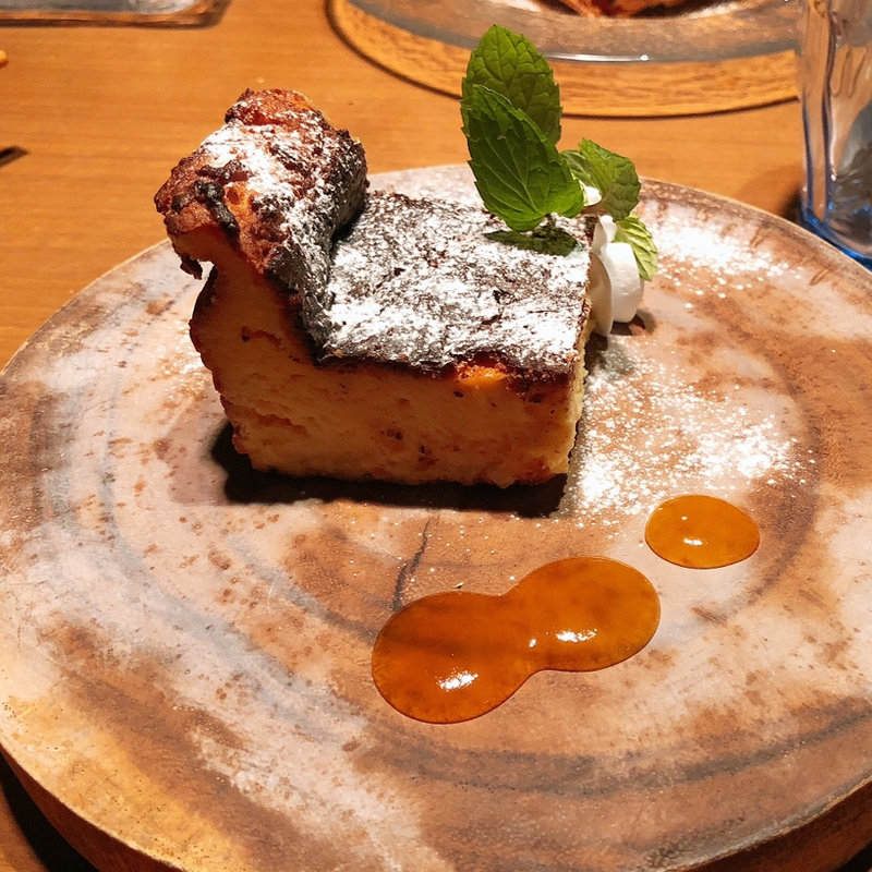 バスクチーズケーキ(ワイン食堂 ZAN)