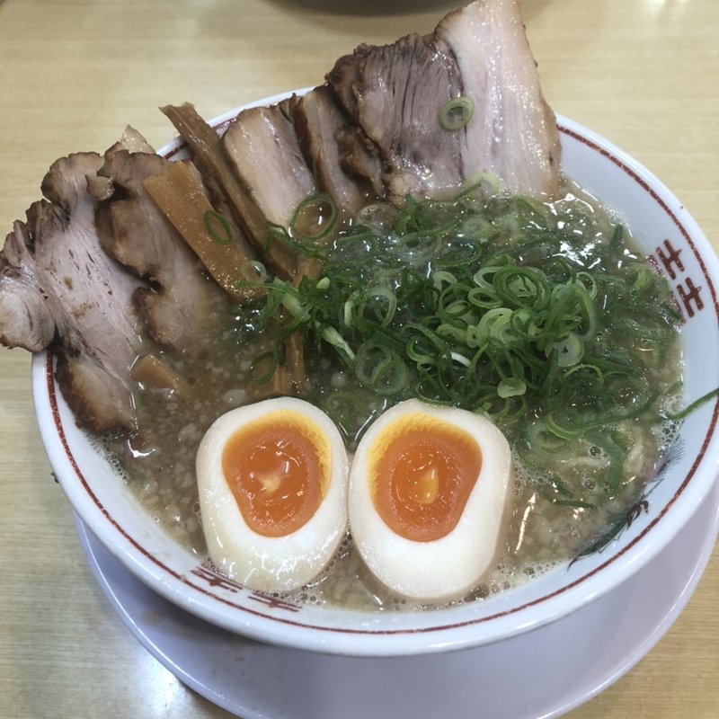温玉チャーシューメン(笑う門には麺来たる )