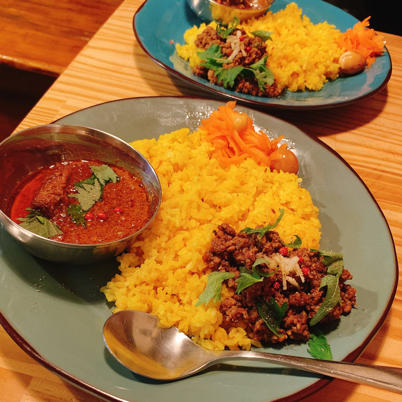 カレー2種盛り(negombo33 高円寺)の口コミ一覧 | おいしい！が