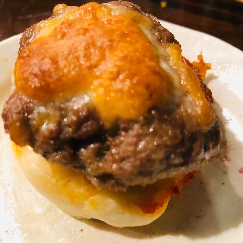 短角牛ハンバーグピザ(肉山 )